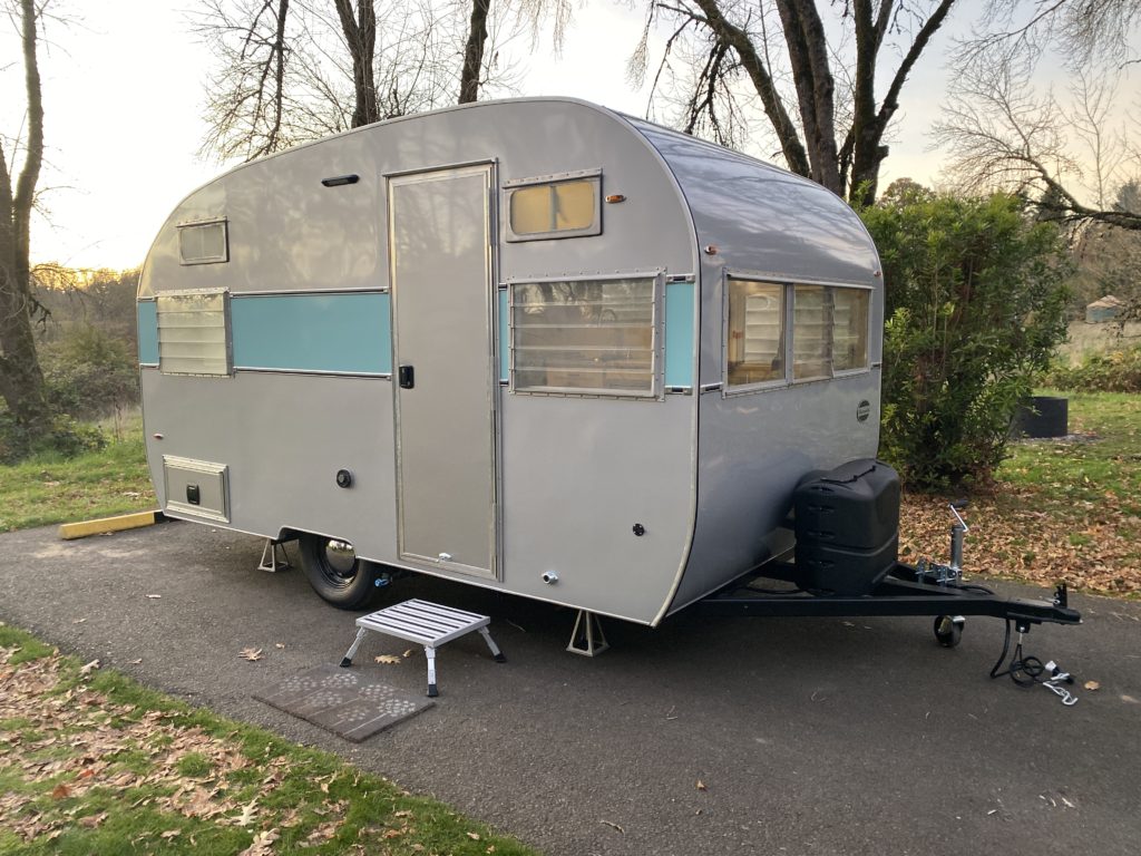 Custom Teardrop Trailers & Roof Top Tents | Aero Teardrops